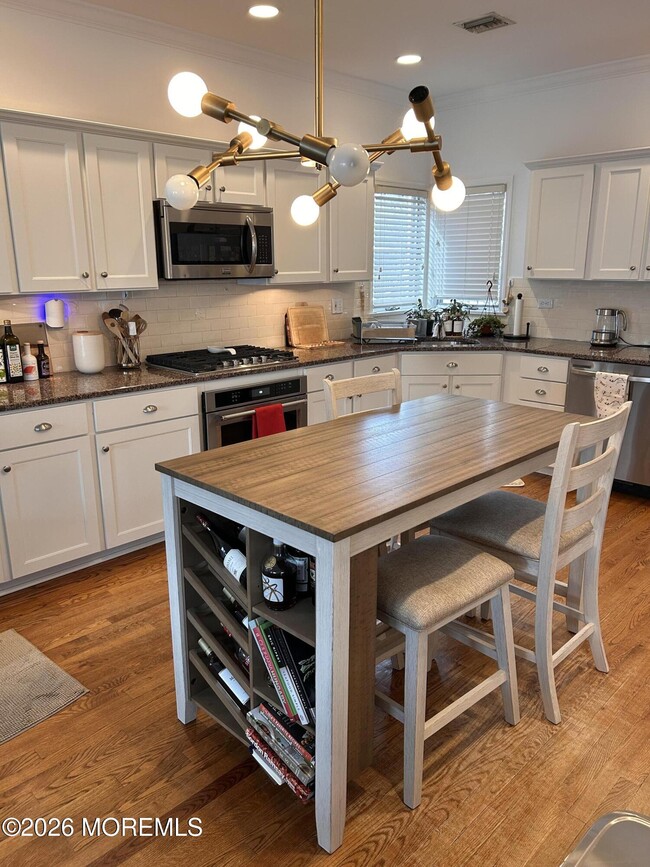 6 Cook St in Monmouth Beach, NJ - Building Photo - Building Photo