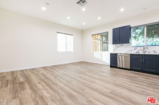 property at 1919 Jackson St