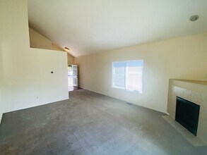 16418 NE 12th Ct in Ridgefield, WA - Building Photo - Building Photo