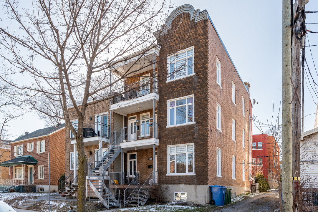 1367B Garnier St in Québec, QC - Building Photo