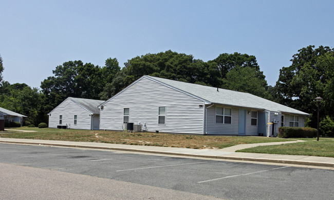 St. Luke Apartments in Richmond, VA - Building Photo - Building Photo