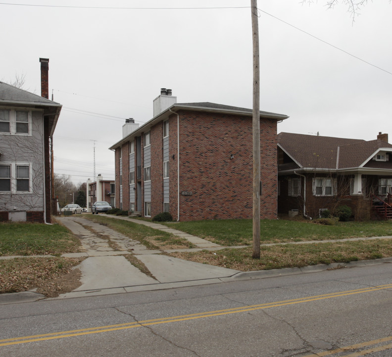 4837-4839 Leighton Ave in Lincoln, NE - Foto de edificio