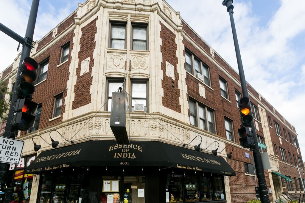 2249 W Wilson Ave, Unit 113 in Chicago, IL - Foto de edificio