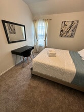 1 Bollardpoint Ln in Houston, TX - Foto de edificio - Building Photo