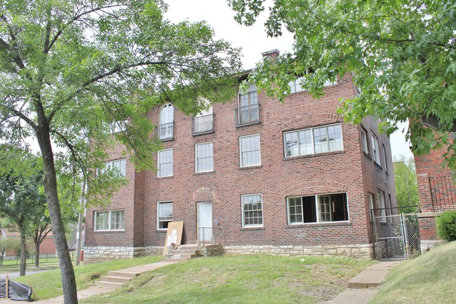 3867 Lafayette Ave in St. Louis, MO - Foto de edificio - Building Photo