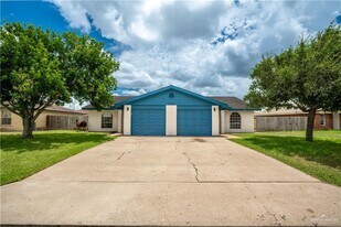 1307 Lily Ln in Brownsville, TX - Building Photo