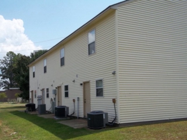 1501-1503 Hoffler St in Elizabeth City, NC - Building Photo - Building Photo