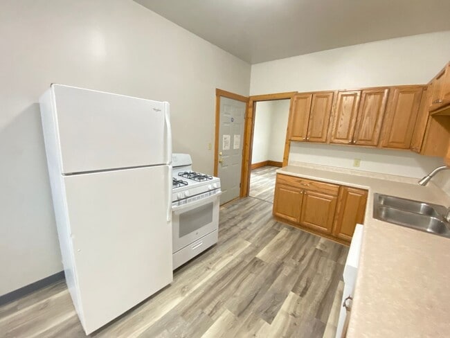 2311 Olive Street in Cedar Falls, IA - Building Photo - Building Photo