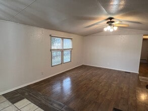 9757 Hwy H in Pleasant Hope, MO - Building Photo - Building Photo