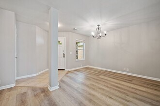 2851 Sandberry Dr in Houston, TX - Building Photo - Building Photo