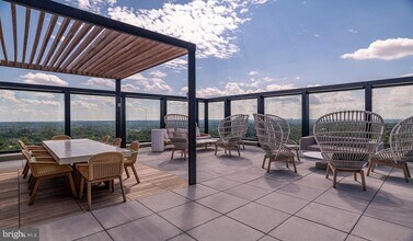 4710 Elm St in Bethesda, MD - Building Photo - Building Photo