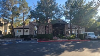 555 E Silverado Ranch Blvd, Unit 2066 in Las Vegas, NV - Building Photo - Building Photo
