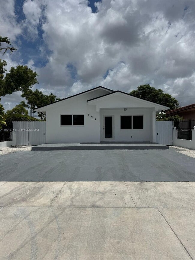 property at 439 E 16th St