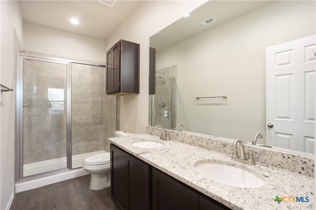 property at 3428 Scott Cir