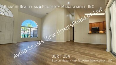 692 Rotonda Cir in Rotonda West, FL - Building Photo - Building Photo