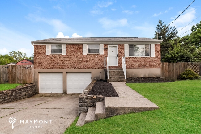 property at 2823 Klondike Ct