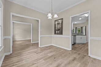 8318 Umstead Dr in Fayetteville, NC - Building Photo - Building Photo