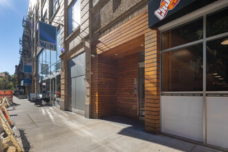 158 W 83rd St in New York, NY - Building Photo - Building Photo