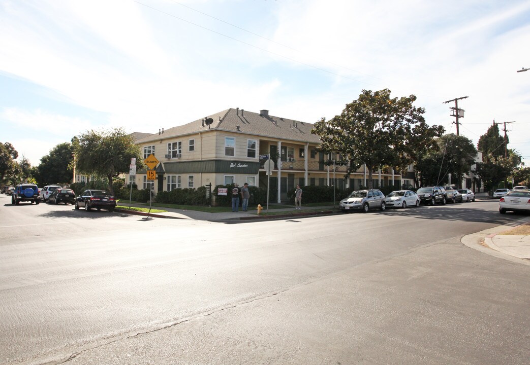 Park Cherokee Apartments in Los Angeles, CA - Foto de edificio