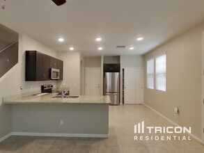 12587 W Gentle Rain Rd in Peoria, AZ - Building Photo - Building Photo