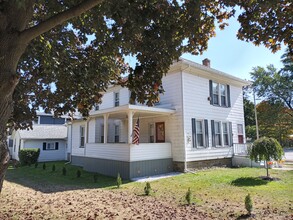 36 S Main St, Unit Upper #2 in Silver Springs, NY - Building Photo - Building Photo