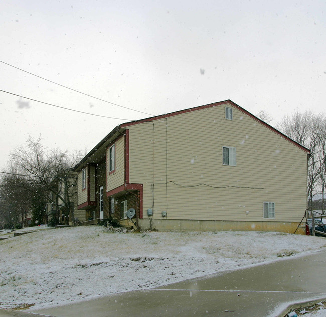 323-341 Eastern Ave in Elsmere, KY - Building Photo - Building Photo