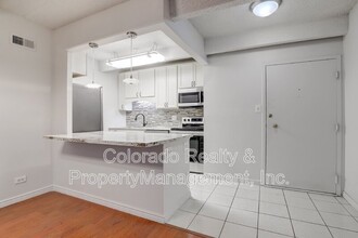 8060 E Girard Ave in Denver, CO - Building Photo - Building Photo