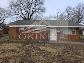 5167 Altrim Rd in Dayton, OH - Building Photo