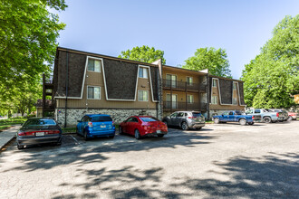 Bryant Place Apartments in Independence, MO - Building Photo - Building Photo