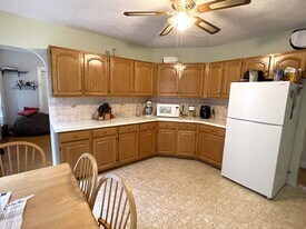 27 Ibbetson St, Unit 3 in Somerville, MA - Building Photo