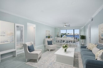 1120 Little Neck Ct, Unit E40 in Naples, FL - Building Photo - Building Photo