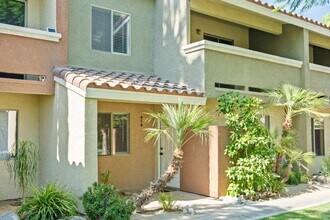 424 Tava Ln in Palm Desert, CA - Foto de edificio - Building Photo