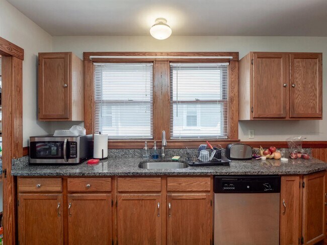 54 Upland Rd, Unit 54 in Somerville, MA - Building Photo - Building Photo