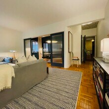 5048 N Marine Dr, Unit 23 in Chicago, IL - Building Photo - Building Photo