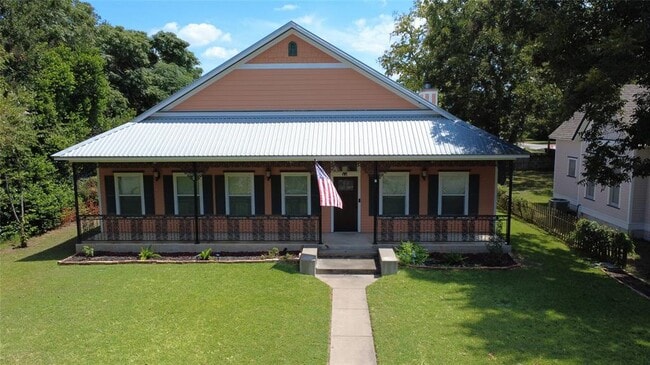 property at 602 Garwood St