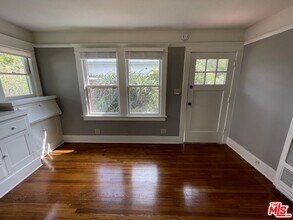 938 1/2 Milwood Ave in Los Angeles, CA - Building Photo - Building Photo