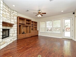 1105 Ottawa Dr in Austin, TX - Building Photo - Building Photo