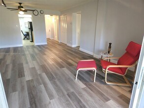 3535 Brokenwoods Dr in Coral Springs, FL - Building Photo - Building Photo