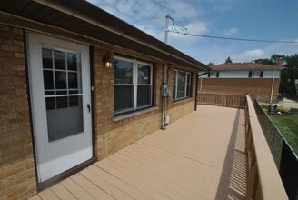 831 Winston Dr in Melrose Park, IL - Building Photo - Building Photo