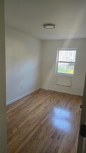 49 Wyona St in Brooklyn, NY - Building Photo - Building Photo