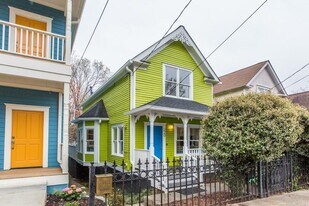 220 Berean Ave SE in Atlanta, GA - Building Photo