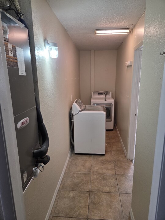 12841 Kellywood Cir in Hudson, FL - Building Photo