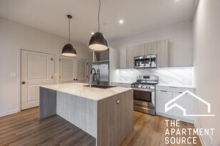 6340 W Belmont Ave in Chicago, IL - Building Photo