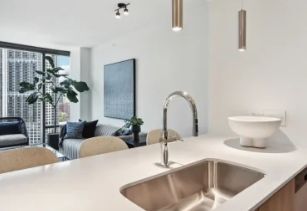 350 N Canal St in Chicago, IL - Building Photo - Building Photo