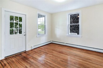 19 Chatterton Ave in White Plains, NY - Building Photo - Building Photo