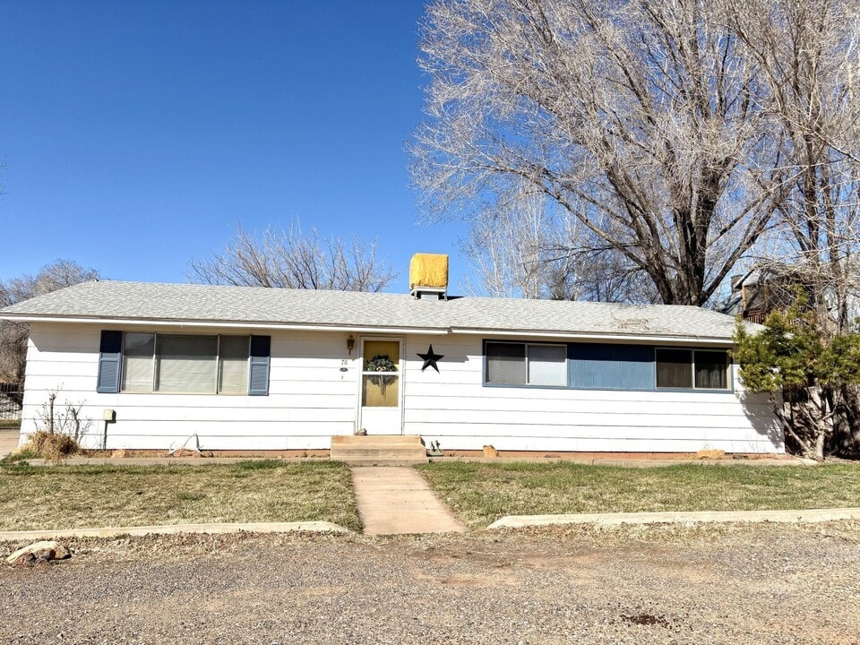 78 S 300 E in Kanab, UT - Building Photo