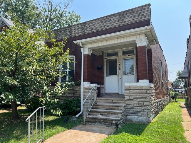 4932 Schollmeyer Ave in St. Louis, MO - Building Photo - Building Photo
