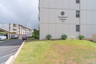 1026 Kalo Pl in Honolulu, HI - Building Photo - Building Photo