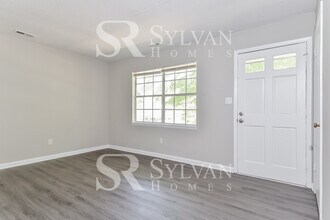 607 Elizabeth Dr in Thomasville, NC - Building Photo - Building Photo