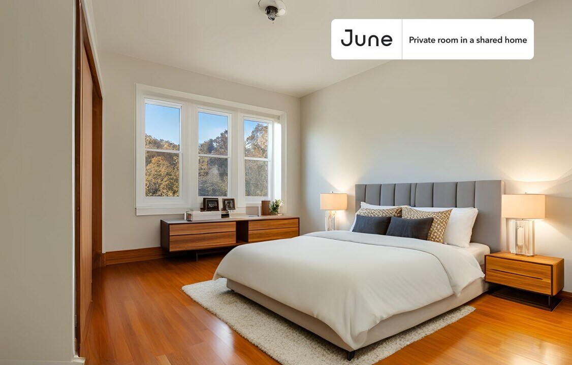 Private bedroom in 4 bed/1 bath Home in Boston, MA - Building Photo